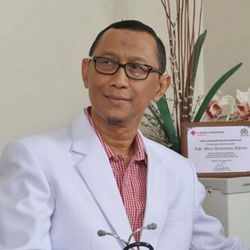 dr. Mochamad Nasiyanto, Sp. B