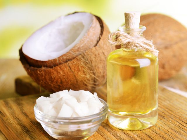 Apa Kelebihan Fractionated Coconut Oil untuk Tubuh?