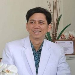 dr. Candra Wibowo, Sp. PD