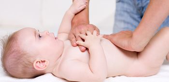 Kenapa perut bayi sering bunyi seperti lapar