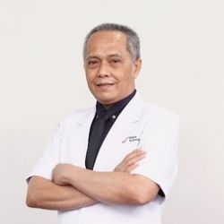 dr. Adang Sabarudin, Sp. PD