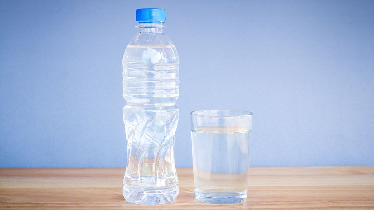 Minum air yang cukup untuk tubuh lebih sehat
