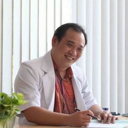 dr. Ricky Yue, Sp. THT-KL