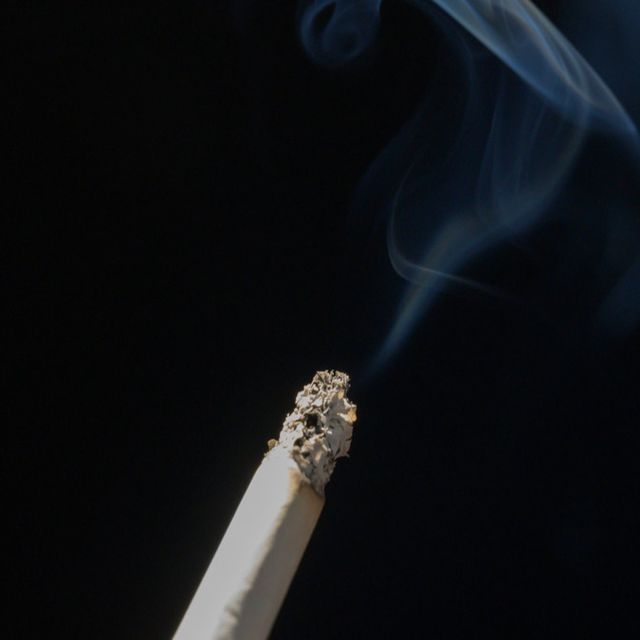 Orang yang menghirup asap dari perokok disebut perokok