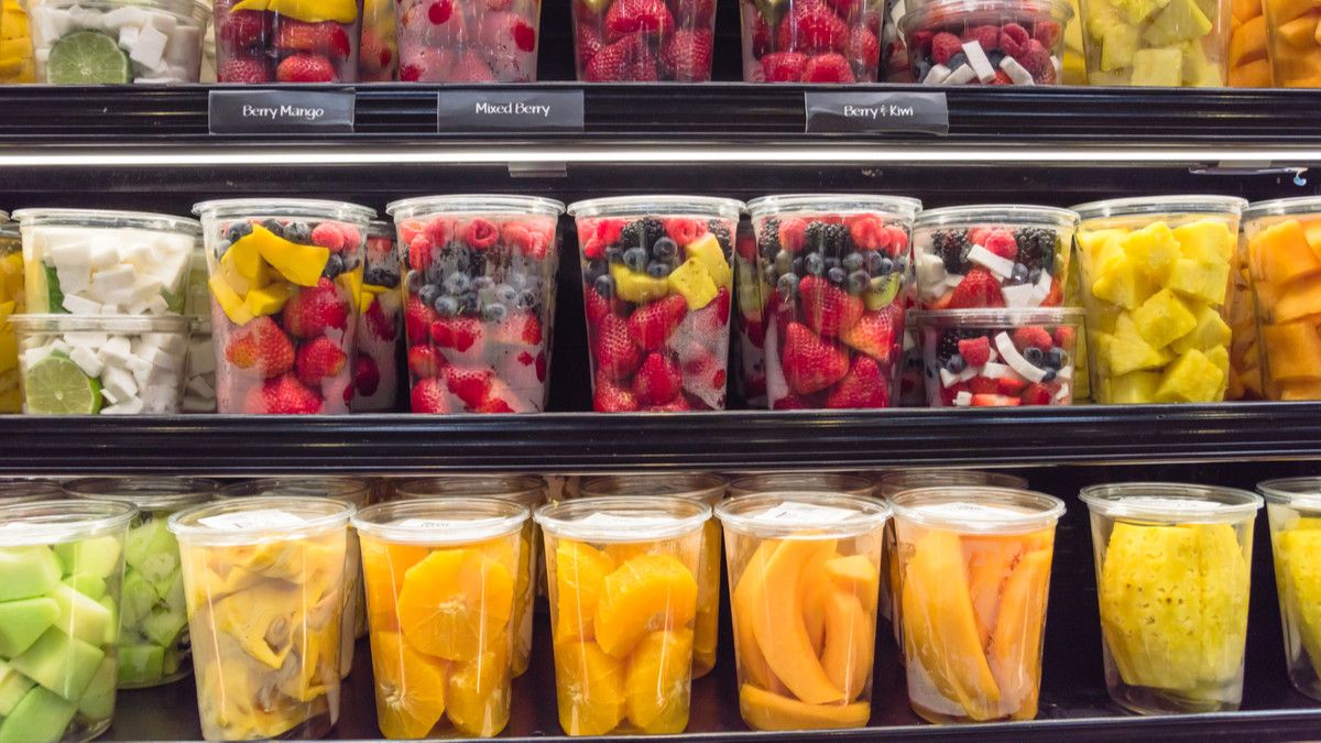 jajanan rendah kalori
camilan menyehatkan
buah potong di supermarket