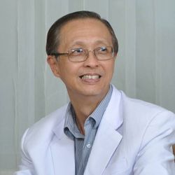 Dr. dr. Robert Tedjasaputra, Sp. PD-KGEH