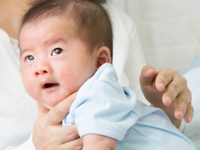 Tenang, Ini 7 Cara Menghilangkan Cegukan pada Bayi