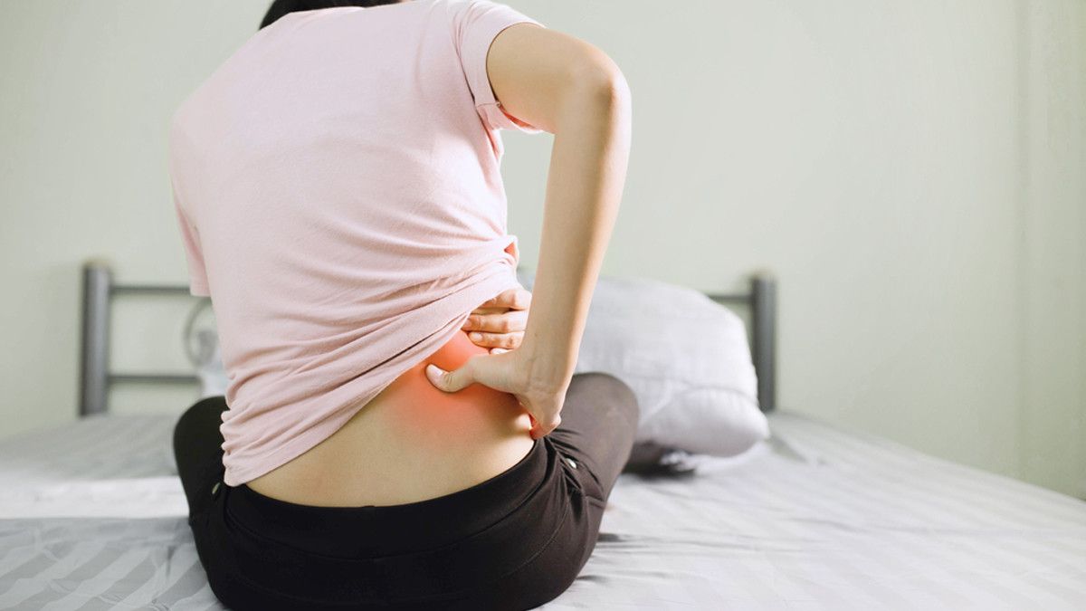 sakit pinggang sebelah kanan saat hamil 6 minggu 7