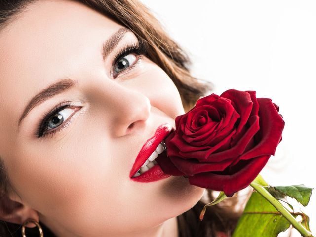 Makan Bunga Mawar Ada Manfaatnya Untuk Kesehatan Info Sehat Klikdokter Com