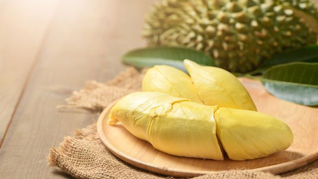 Durian dapat Mencegah Penuaan Dini